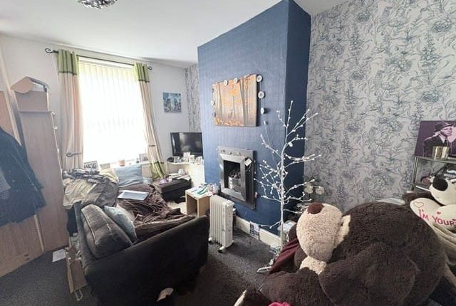 3, Kime Street, Burnley photo 2