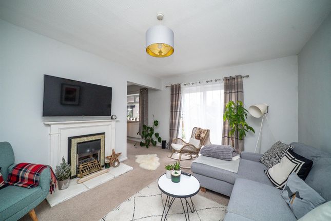 14, Sunnydell, St. Albans photo 2