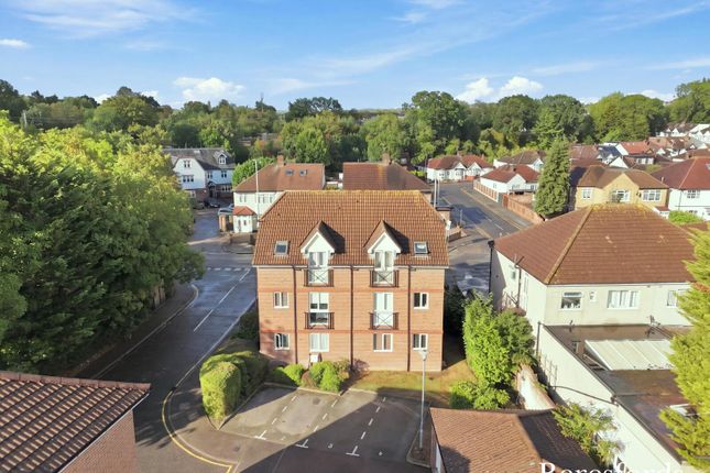 Flat 4, Abraham Court, 2-4, St. Marys Lane, Upminster photo 2