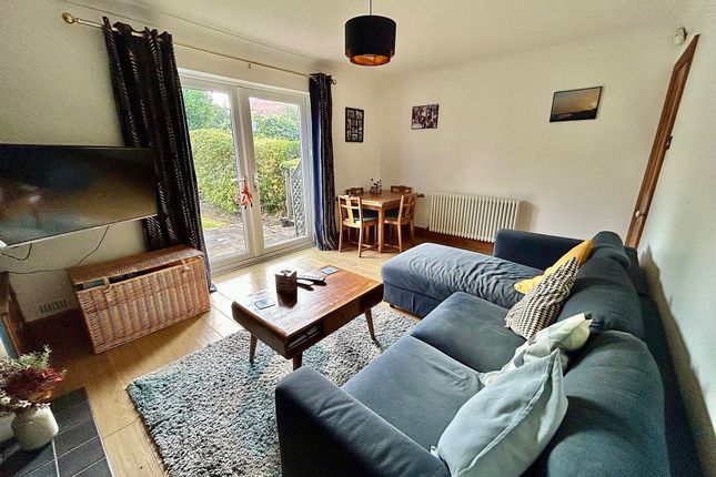 32 Bucklow Drive, Manchester photo 2
