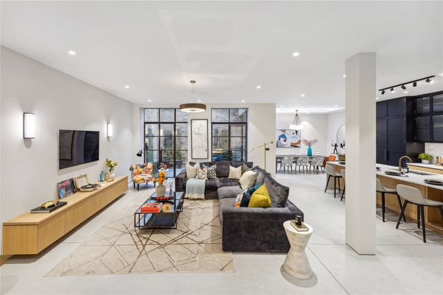 Terraced house for sale in Stanmer Street, London