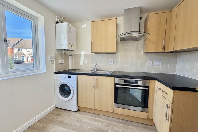 28, Chinnock Brook, Didcot photo 2