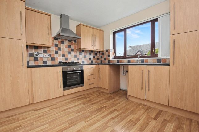4, Steeple Avenue, Wakefield photo 2