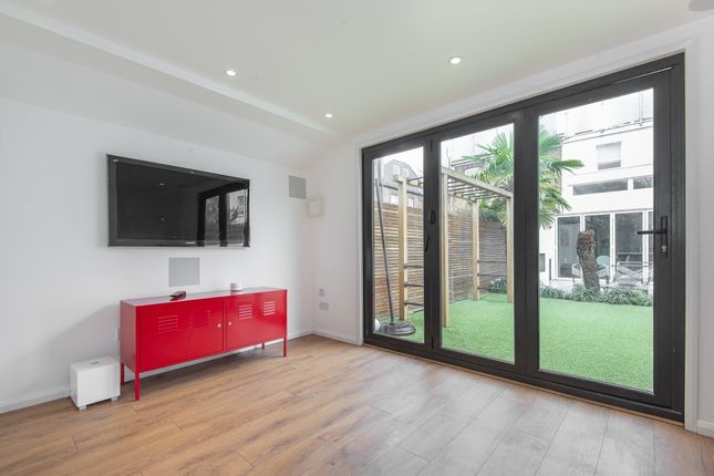Semi-detached house to rent in Eastbury Road, Kingston Upon Thames