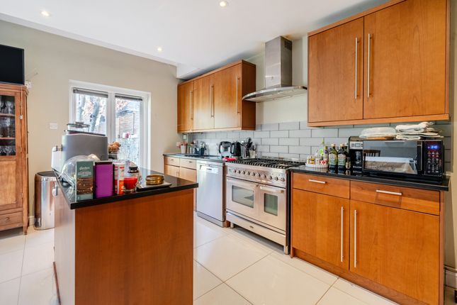 29, Gowan Avenue, London photo 4