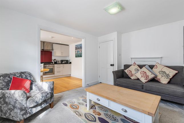22, Foss Street, Dartmouth photo 4
