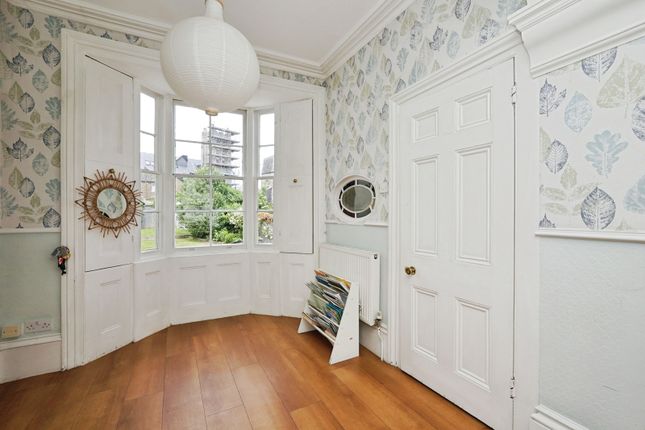 8, Effingham Crescent, Kent photo 4