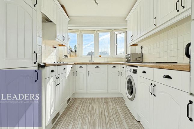 12, Colne Springs, Halstead photo 4