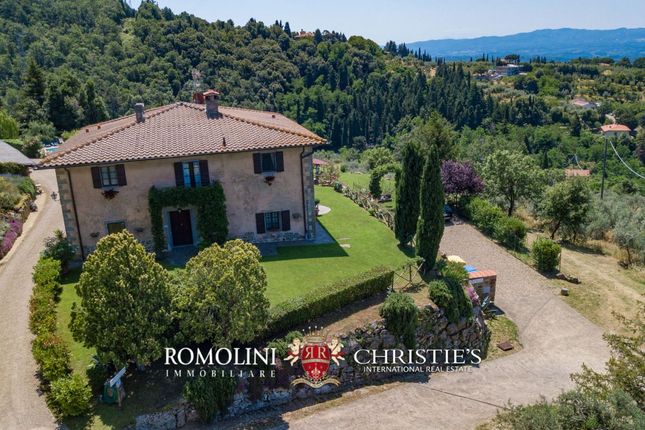 Country house for sale in Florence, Tuscany, Italy