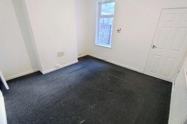 25, Fowler Street, Wolverhampton photo 3