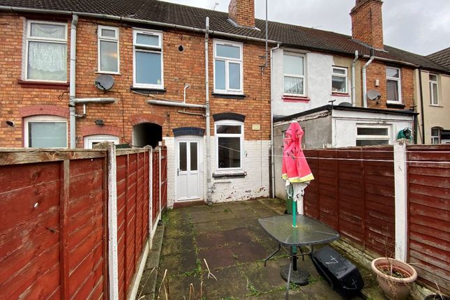 Terraced house to rent in Park Road, Netherton, Dudley