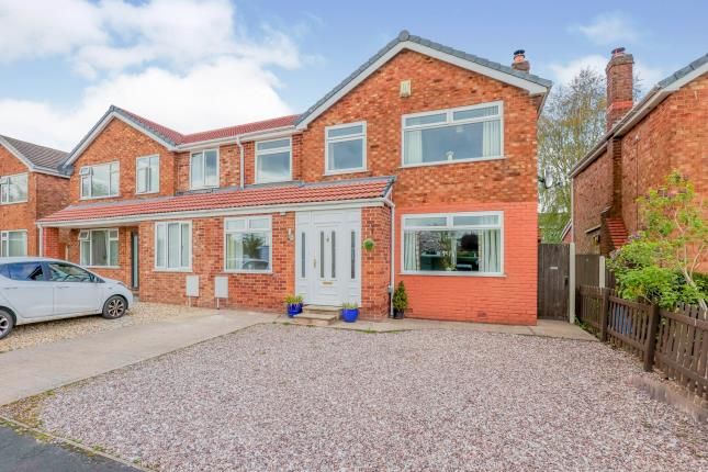 Yew Tree Drive, Barnton, Northwich, Cheshire CW8, 3 bedroom semi