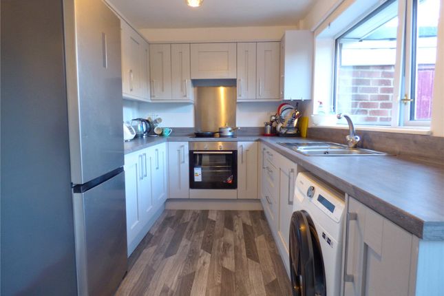 8, Glendale Close, Greater Manchester photo 2