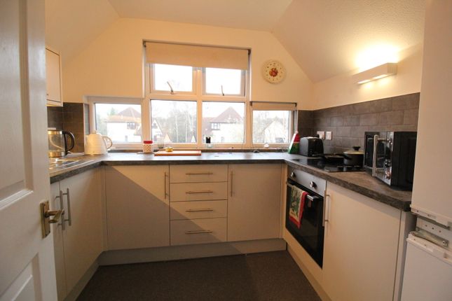 3, Amersham Avenue, Basildon photo 3