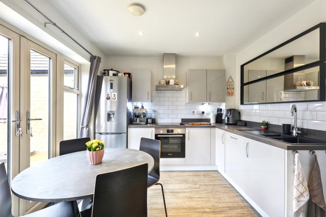 49 Aerodrome Lane, Witney photo 4