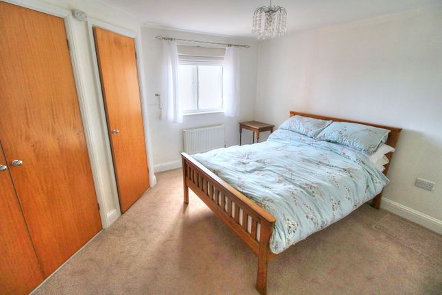 21, Anguilla Close, Eastbourne photo 5