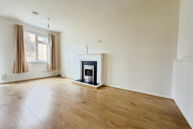 6, Llwyn Y Bioden, Swansea photo 3