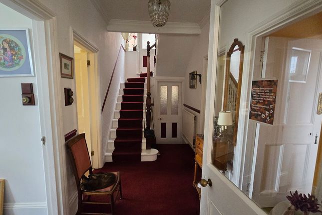 20, Clinton Crescent, St Leonards-on-Sea photo 4
