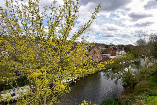 Flat for sale in Old Mill Gardens, Berkhamsted