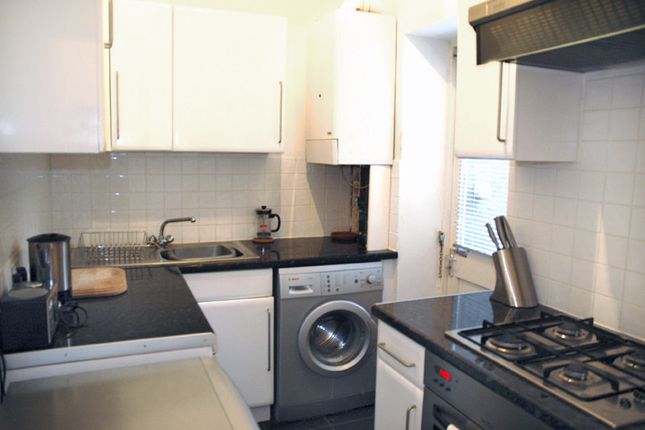 30a, Wellmeadow Road, London photo 3