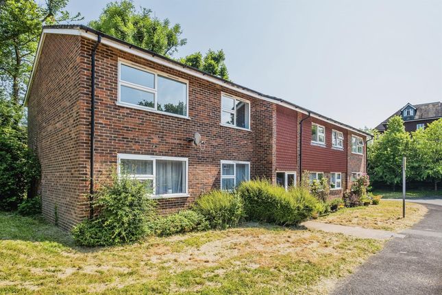 Thumbnail Flat to rent in The Sidings, Rudgwick, Horsham