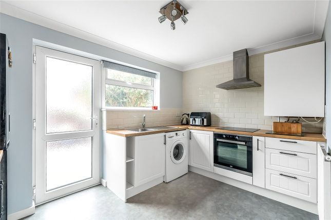 4, Farnborough Close, Kent photo 2