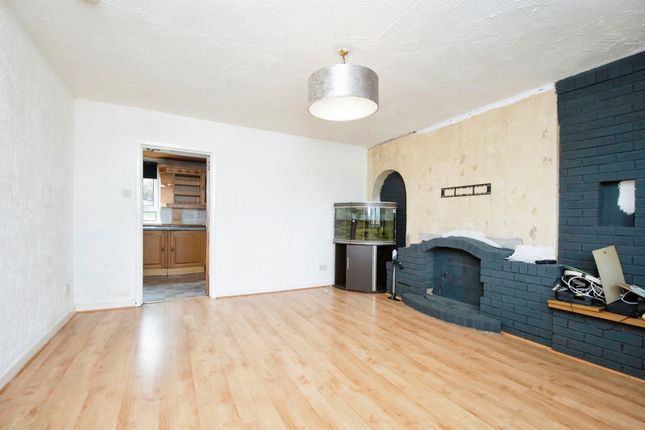 End terrace house for sale in Rosebank Drive, Cambuslang, Glasgow