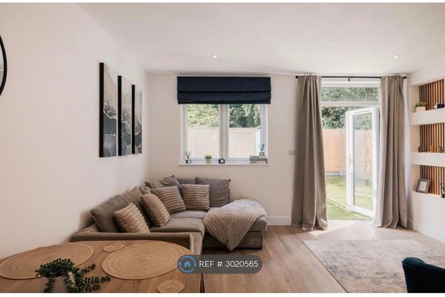 Elmford Close, Purley photo 3