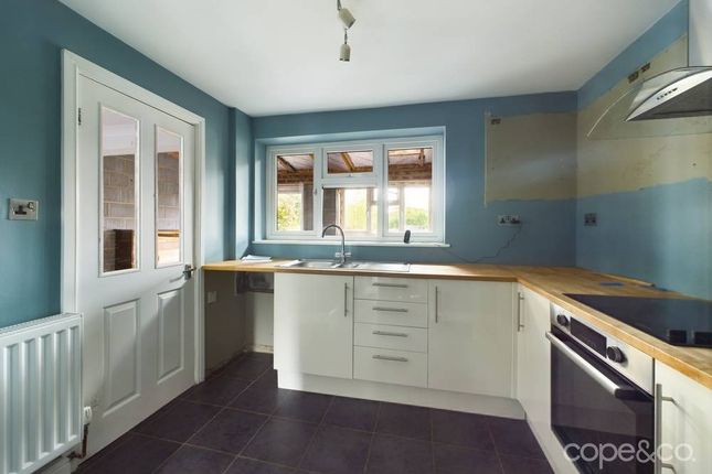 18 Springfield Road, Repton, Derbyshire photo 2