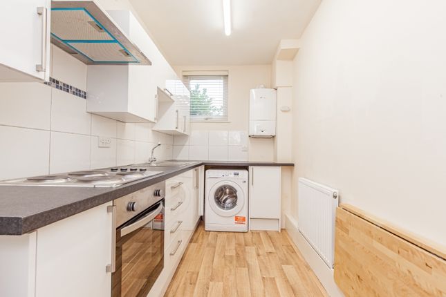 Thumbnail Flat to rent in Pond Hill, Stonesfield, Witney