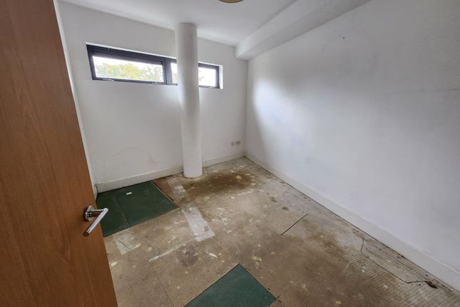 Flat 9, 27, Woolpack Lane, Nottinghamshire photo 3