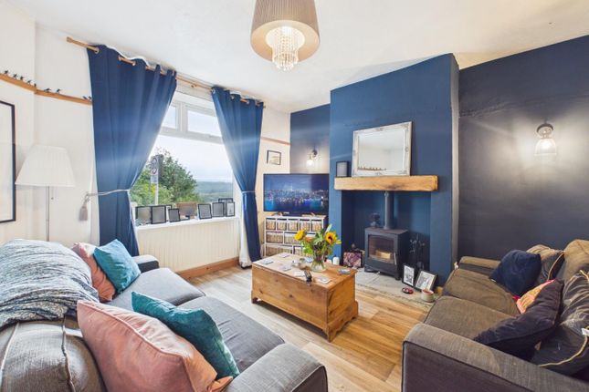 15, Gilstead Lane, Bingley photo 2