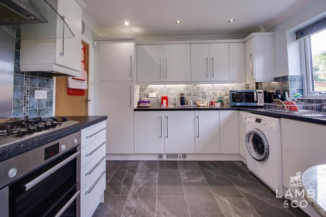 7, Chandlers Close, Clacton-On-Sea photo 4