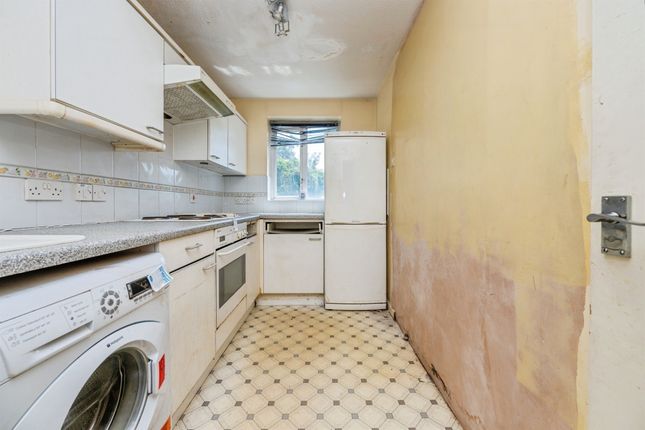 12, Salstar Close, Birmingham photo 3