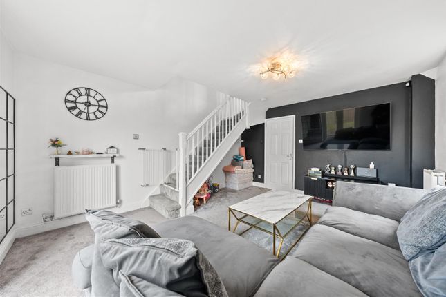 10, Devine Grove, Wishaw photo 3