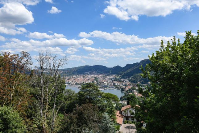 Apartment for sale in Como, Lombardy, Italy