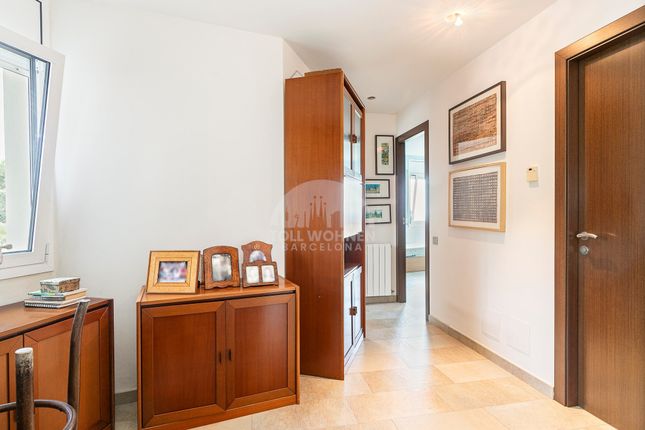 Detached house for sale in Street Name Upon Request, Barcelona, Es