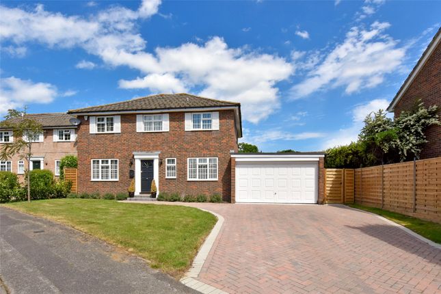 Thumbnail Detached house to rent in Illingworth, Windsor, Berkshire