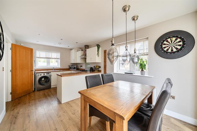 52, Orchard Way, Beaminster photo 4
