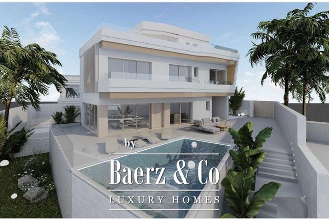 Thumbnail Villa for sale in Dehesa De Campoamor, Alicante, Spain