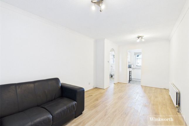 2, Cheriton Court, Berkshire photo 3