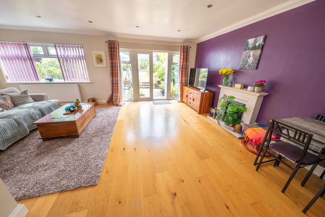 44b, Frogmore Lane, Lovedean photo 3