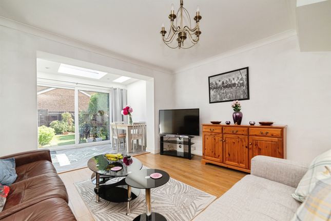 63, Morecambe Close, Stevenage photo 4