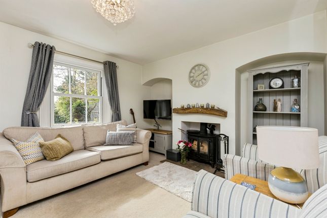 2, Graylands Farm Cottages, Langhurst Wood Road, Horsham photo 3