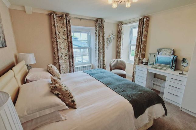 Flat for sale in Fore Street, Tintagel