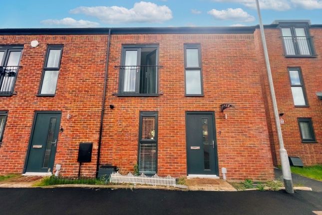 50 Stan Mellor Close, Salford photo 4