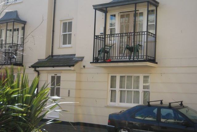 Parking/garage to rent in Russell Mews, Brighton, East Sussex