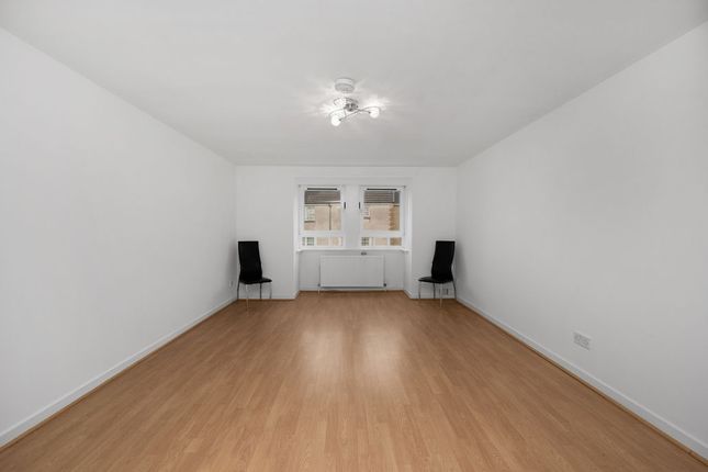 Mitchell Place, Kirkcaldy photo 3