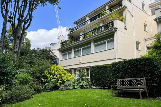 Flat for sale in Nash House, Park Village East, London