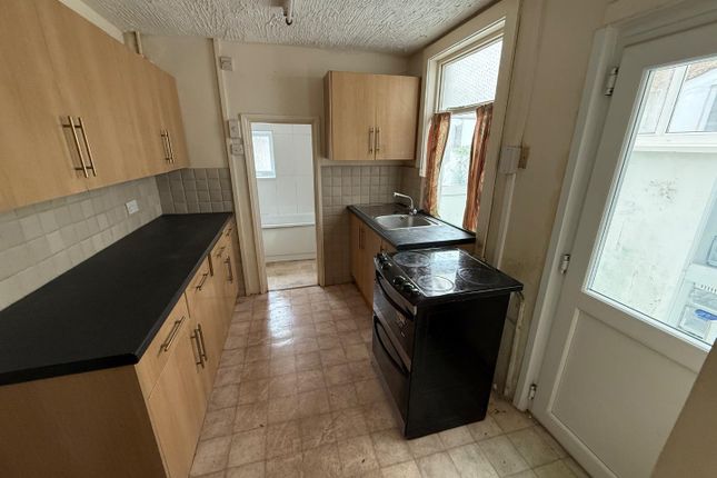 48, Ipswich Street, Swindon photo 4